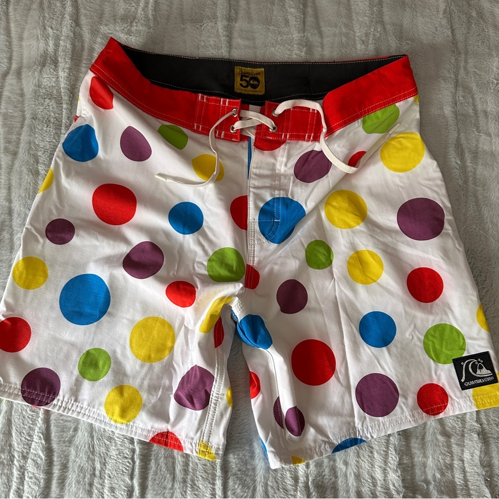 Quiksilver White Board shorts with Colorful Dots.